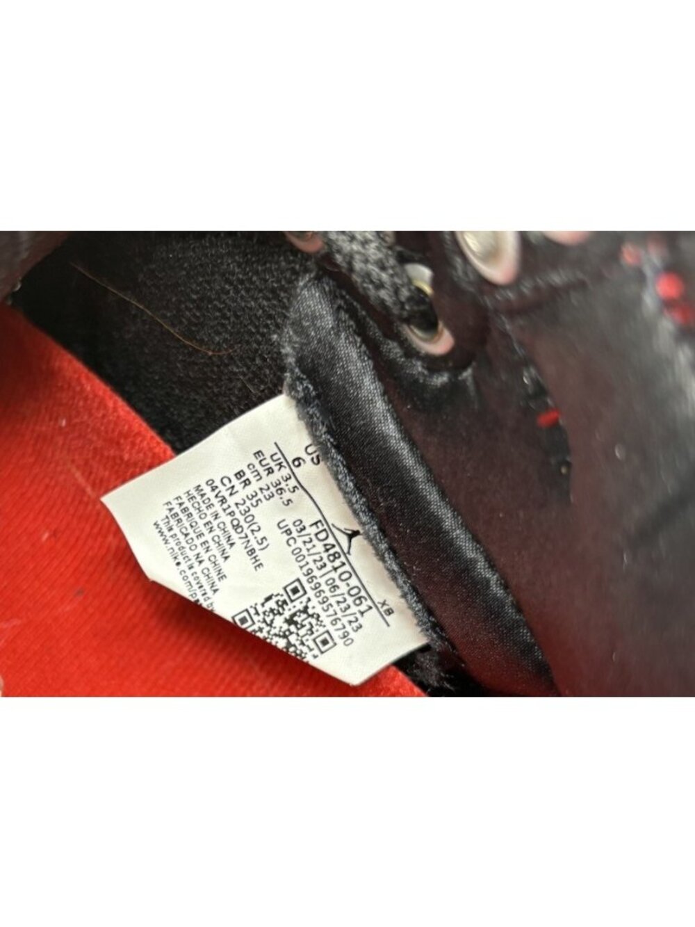 WMNS Jordan 1 Retro High OG Satin Bred - Picture 11 of 13